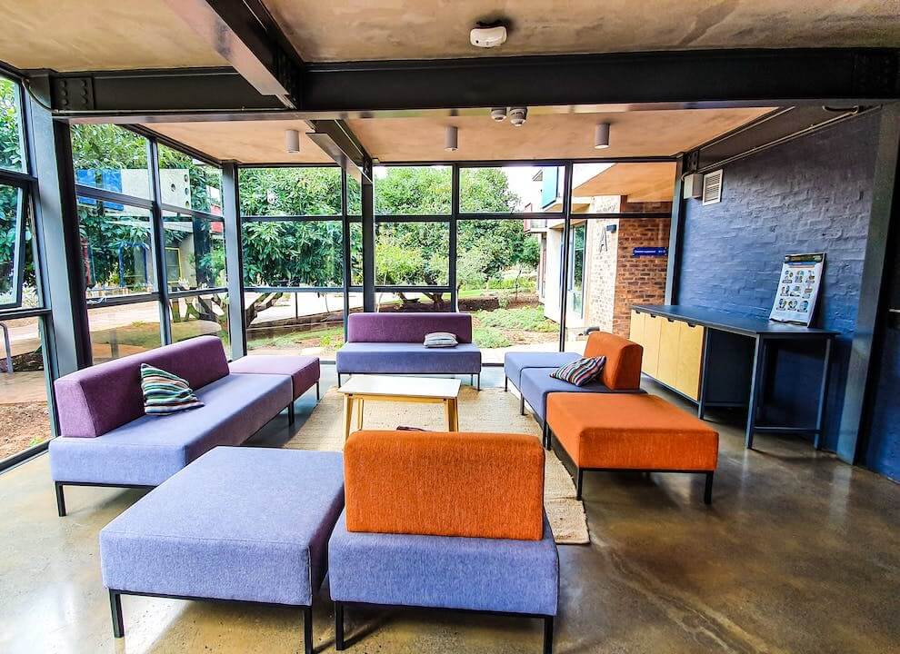 hinzufügen-von-tiefe-mit-textur-in-color-blocking