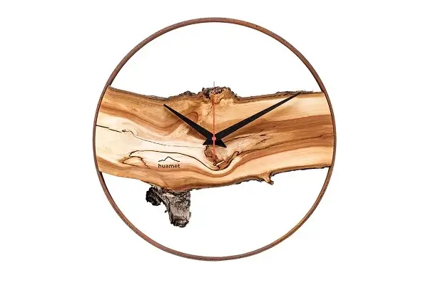 Design Wanduhr 'Wuhrzel'